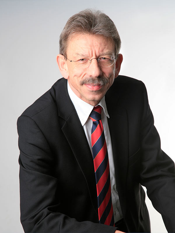 Langjährigen Landesvorsitzenden der AWO M-V Rudolf Borchert
